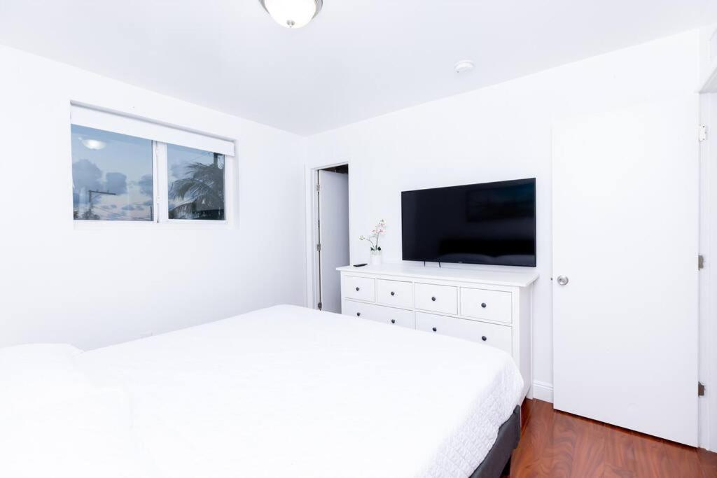 Comfortable 4Br Townhome At Calle 8 マイアミ エクステリア 写真