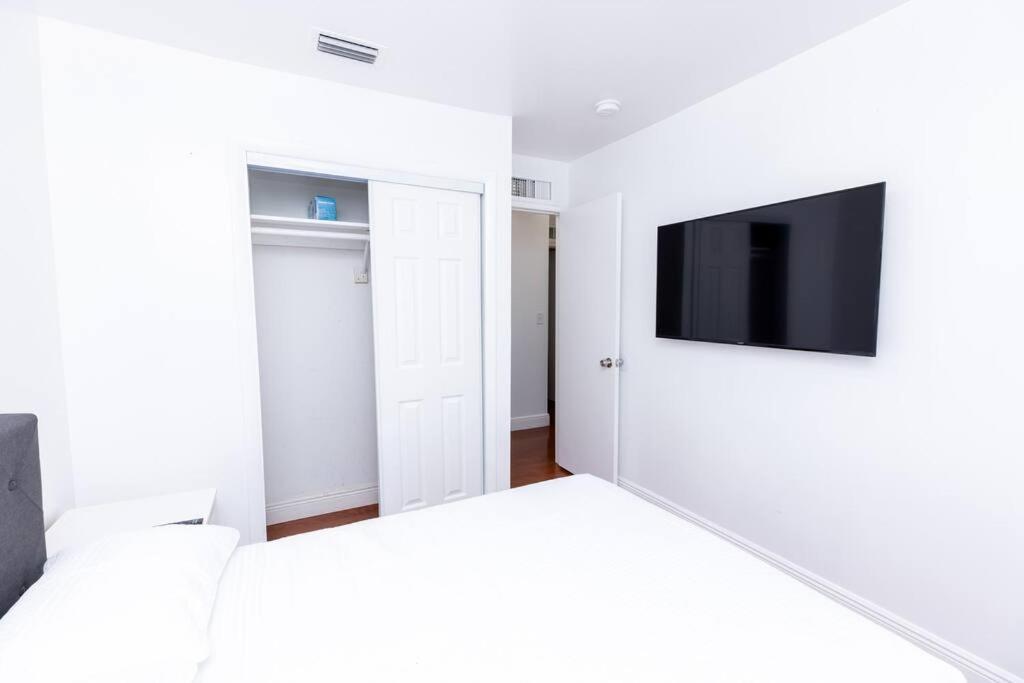 Comfortable 4Br Townhome At Calle 8 マイアミ エクステリア 写真